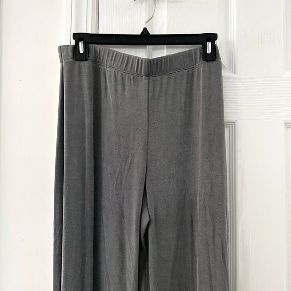 Travelers by Chico's Grey Slink Mock Neck Sleeveless Top Full Length Pants Set 1 - Picture 7 of 11